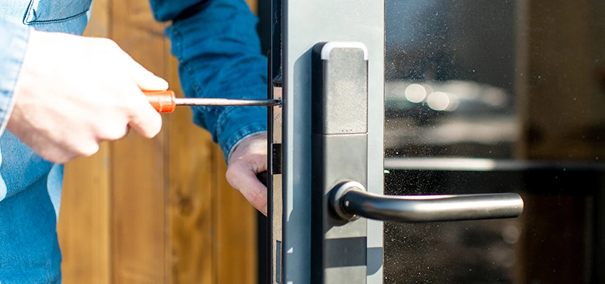 Aluminium Door Lock Replacement in Eastvale, California