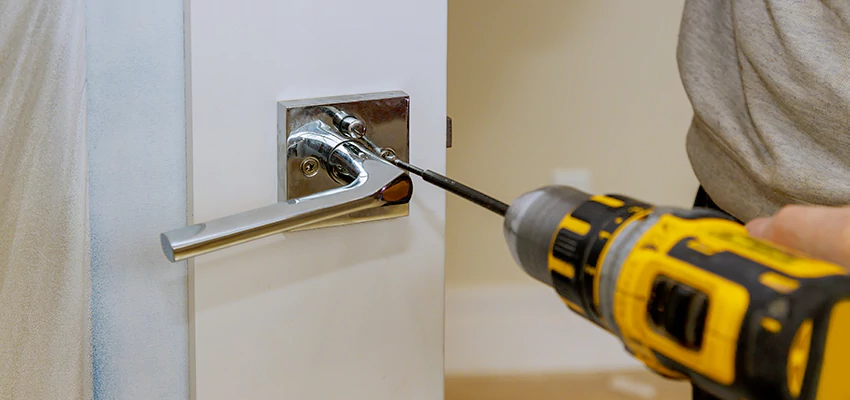 After-hours Locksmith  For Lock Troubleshooting in Eastvale, California