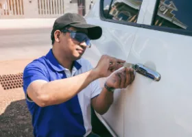 Car Locksmith in Eastvale, CA